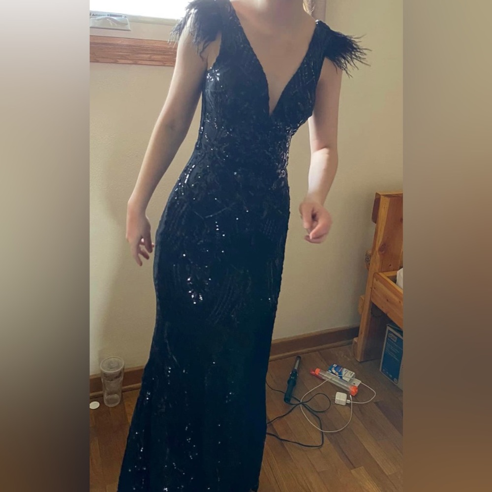 Black sequin Windsor prom dress - Picture 5 of 6